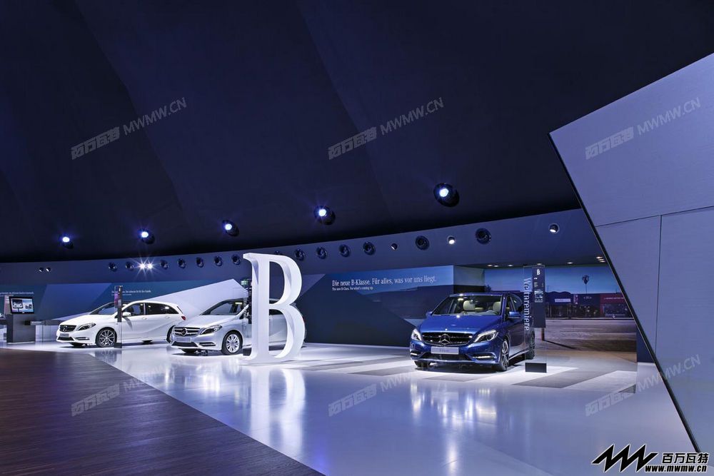 2031_IAA2011-MB-MM_AK_G300_oB_0060.jpg