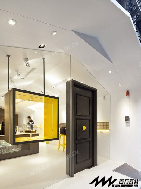 Dezeen_Les-bebes-Cupcakery-by-J.C.-Architecture_5.jpg