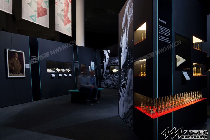Propaganda-exhibition-at-The-British-Library-by-Twelve-Studio-London-03.jpg