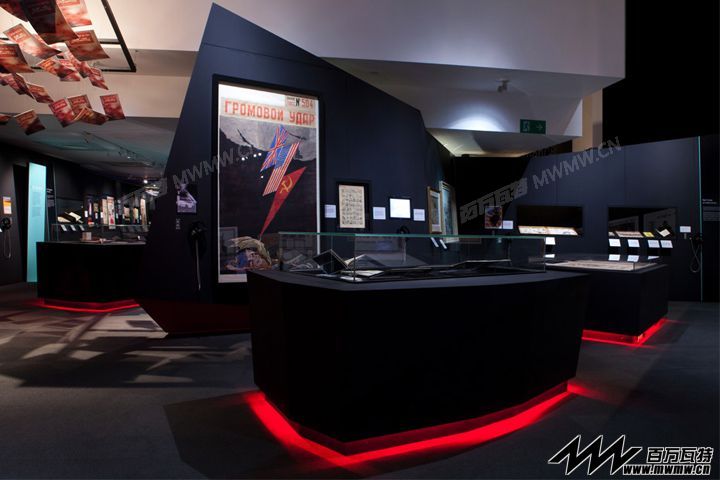 Propaganda-exhibition-at-The-British-Library-by-Twelve-Studio-London-02.jpg