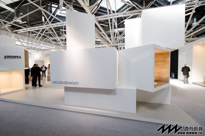 Ariostea-surface-container-at-Cersaie-2013-by-Marco-Porpora-Bologna-Italy-03.jpg