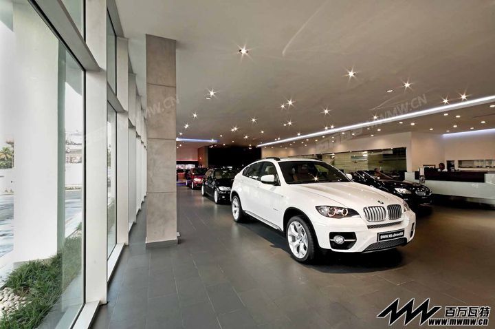 Autogermanica-AG-BMW-Showroom-Eduardo-De-Castro-04.jpg