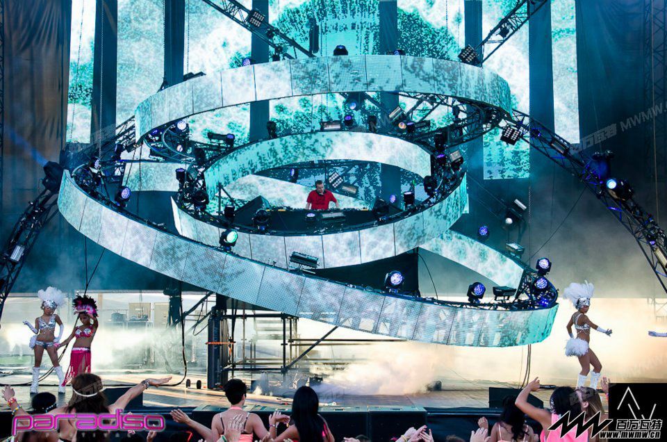 EDM-stage-design-paradiso-festival-2012-dejawood.jpg