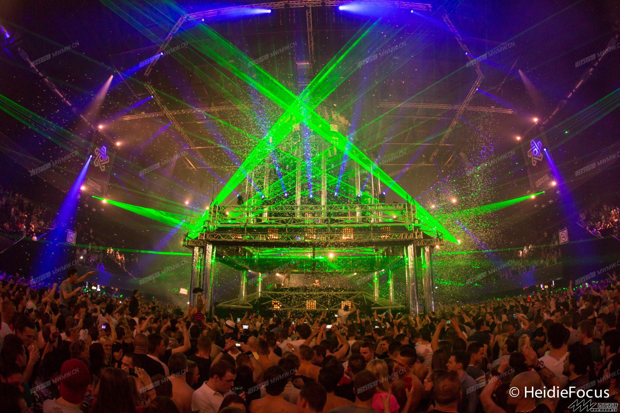 EDM-stage-design-qapital-qdance.jpg