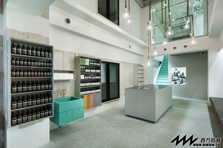 Aesop-store-by-Torafu-Architects-Kyoto-Japan-03.jpg