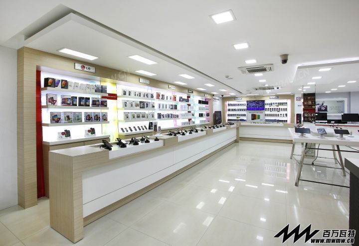 Channel-9-by-Four-Dimensions-Retail-Design-Bangalore-India-05.jpg