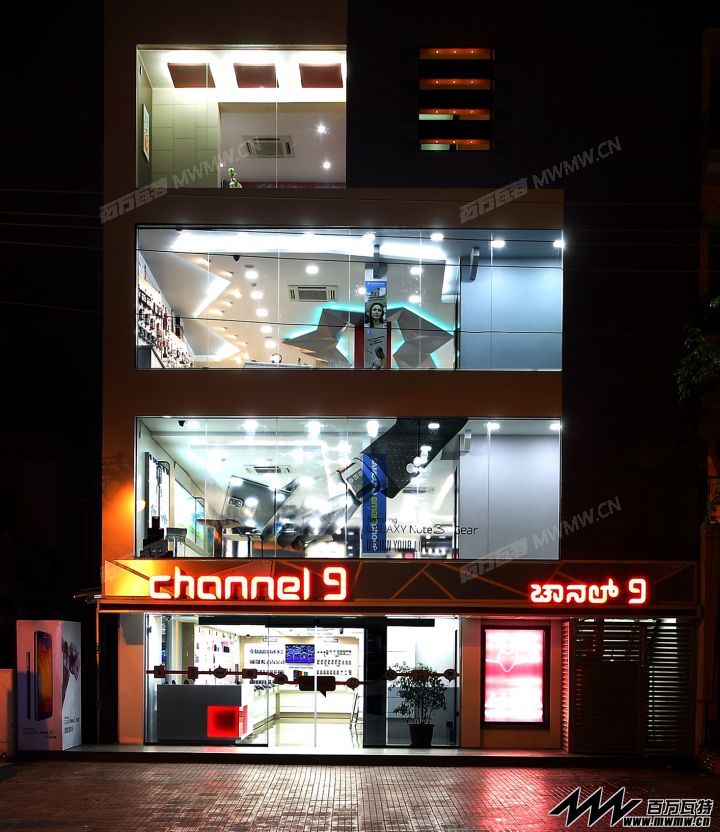 Channel-9-by-Four-Dimensions-Retail-Design-Bangalore-India-15.jpg