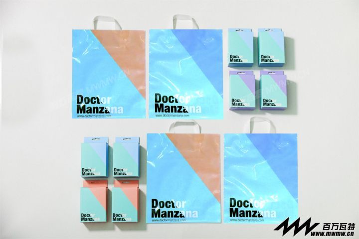 Doctor-Manzana-mobile-store-by-Masquespacio-Valencia-Spain-14.jpg