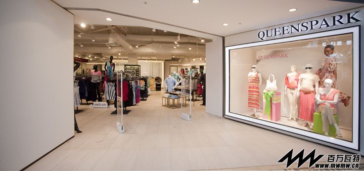 Queenspark-flagship-store-by-TDC-Co-Cape-Town-South-Africa-14.jpg