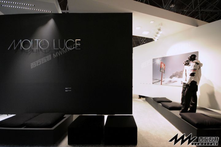 Euroshop-Dusseldorf-2014-Molto-Luce-07.jpg