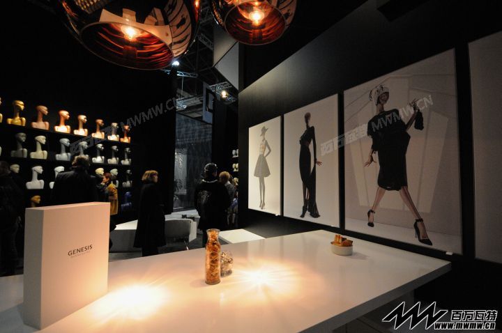 Euroshop-Dusseldorf-2014-GENESIS-MANNEQUINS-17.jpg