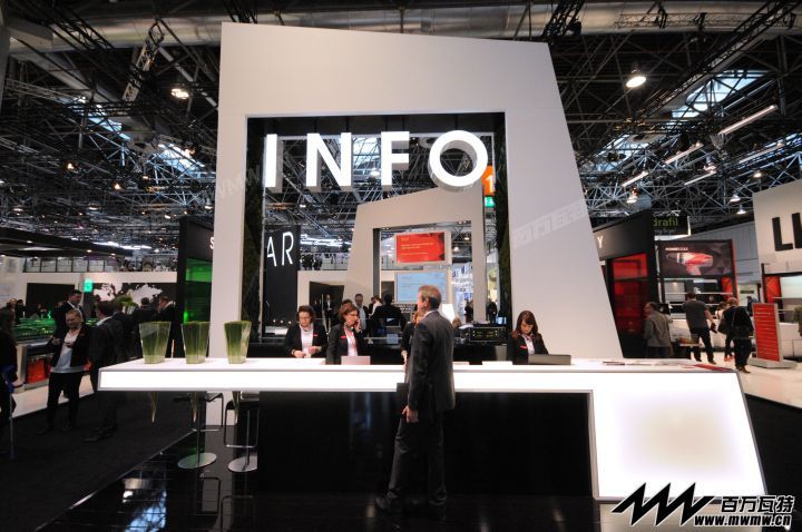 Euroshop-Dusseldorf-2014-ITAB-05.jpg