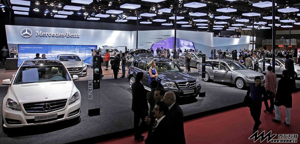 benz_lstanbul2010_02.jpg