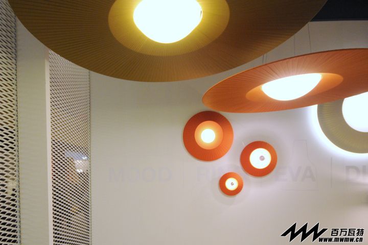 010.jpg