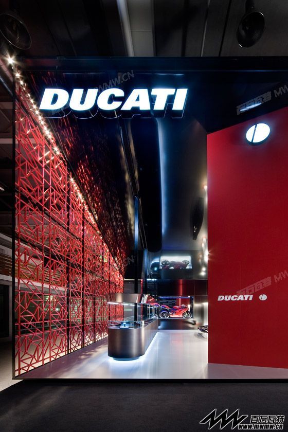 Dordoni-Architetti-Ducati-02.jpg