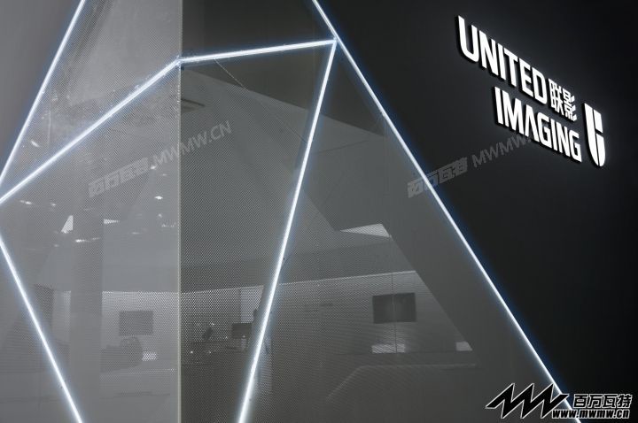 United-Imaging-Healthcare-booth-by-VAVE-at-CMEF-Shanghai-China-03.jpg