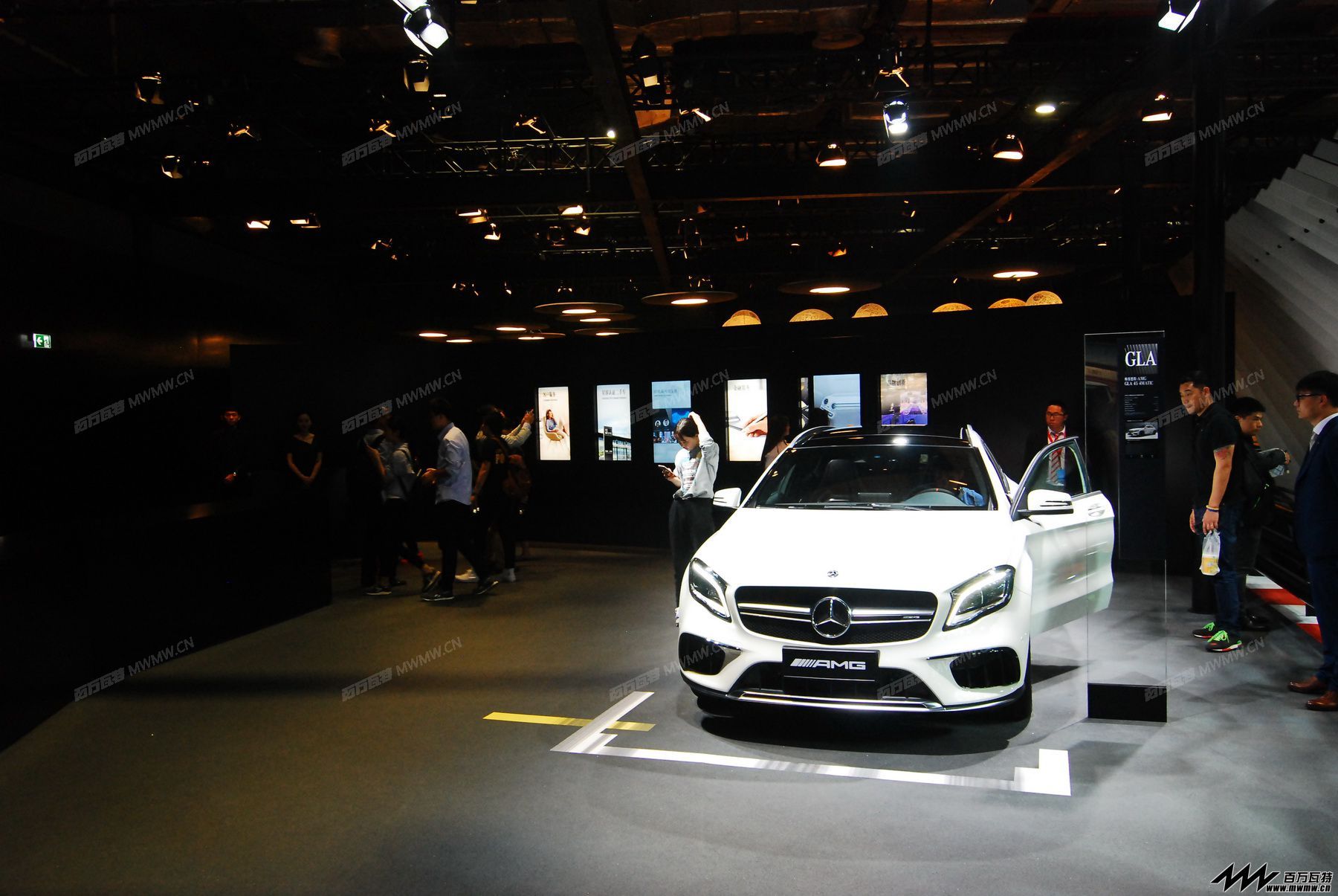 BENZ (14)_调整大小.JPG