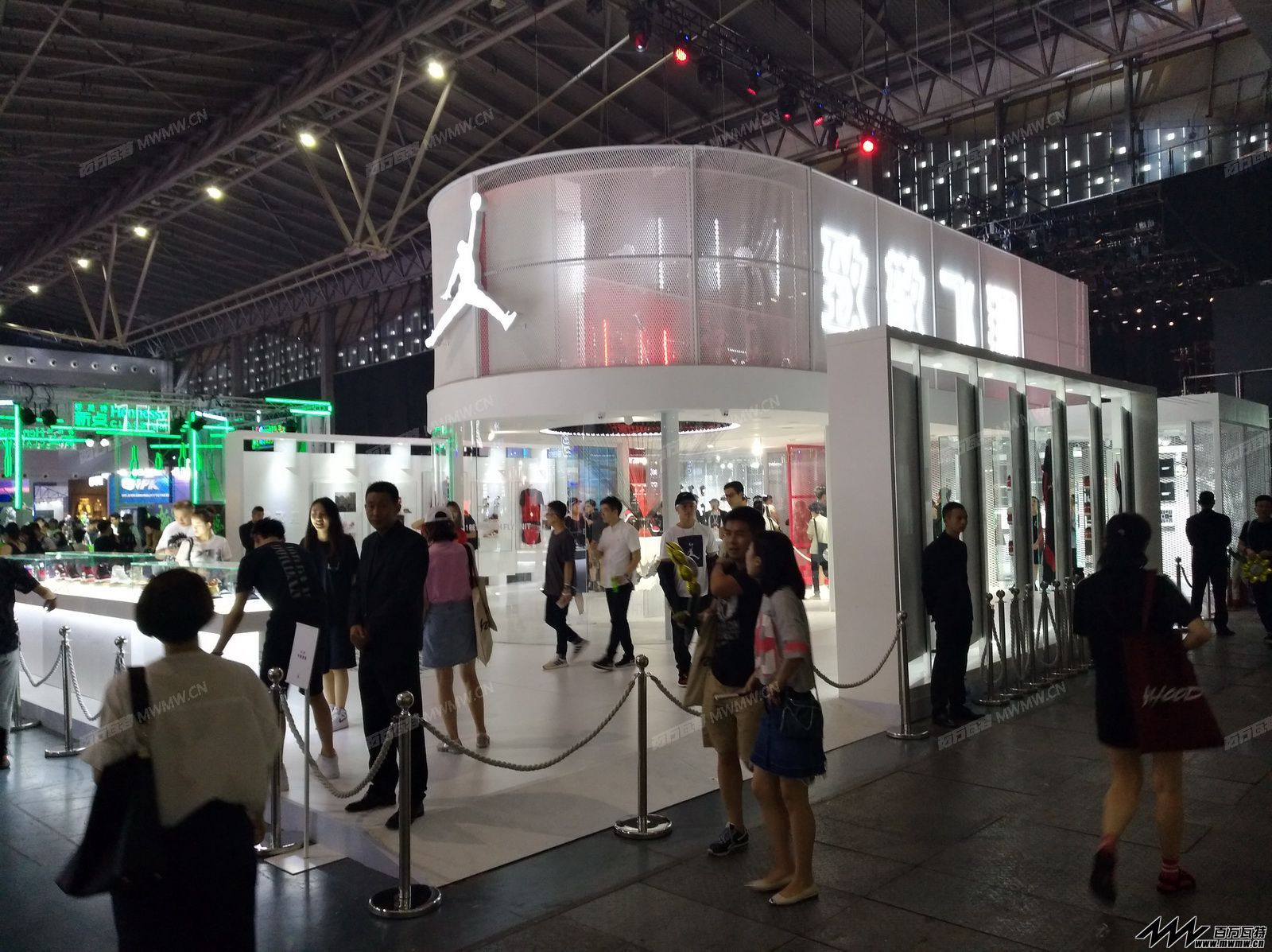 YOHOOD全球潮流嘉年华暨有货潮流新品节 (13).jpg