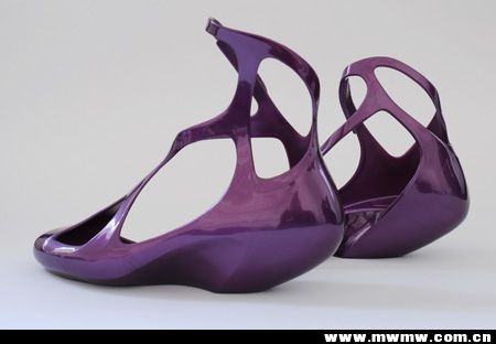 zha_melissa-shoes_by-david-grandorge-8.jpg